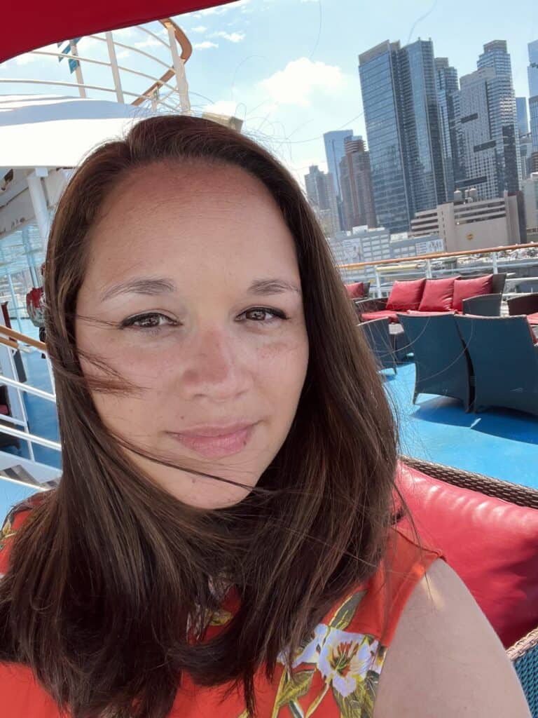 4 Steps To Find The Best Honeymoon For My Personality - Teach Travel