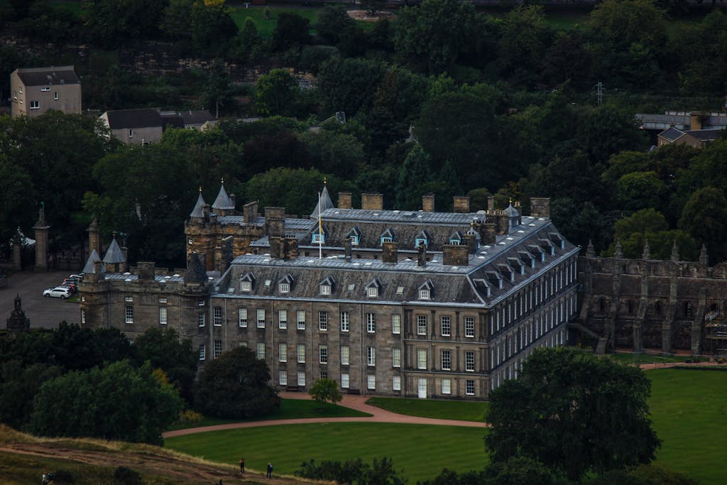 Things to Do in Edinburgh for Couples