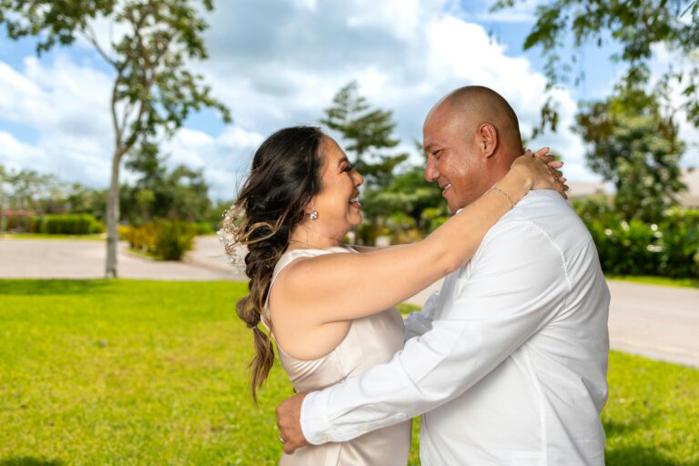 When to Plan a Destination Wedding